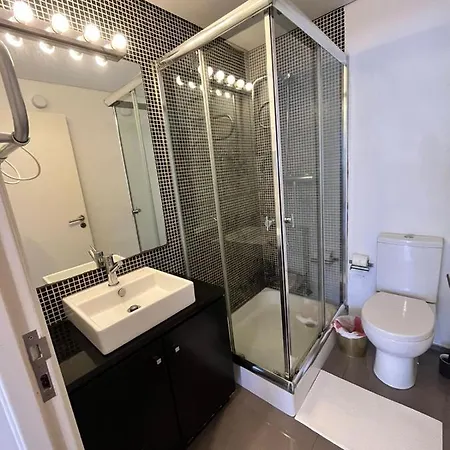 Central Apartment *